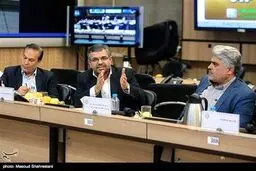 نجفی و محسن هاشمی همچنان درگیر زلزله تهران/تصاویر