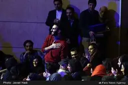فرزند مهران مدیری در اختتامیه جشنواره فیلم فجر /عکس
