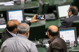 عکس سلفی نمایندگان در صحن علنی مجلس شورای اسلامی