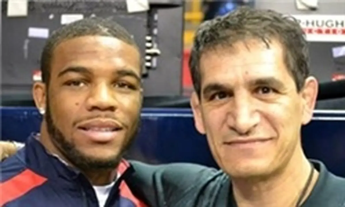 یک ایرانی مربی تیم ملی کشتی فرنگی آمریکا شد+عگس