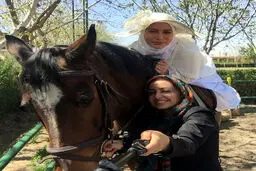 سلفی جدید فریبا نادری و نفیسه روشن