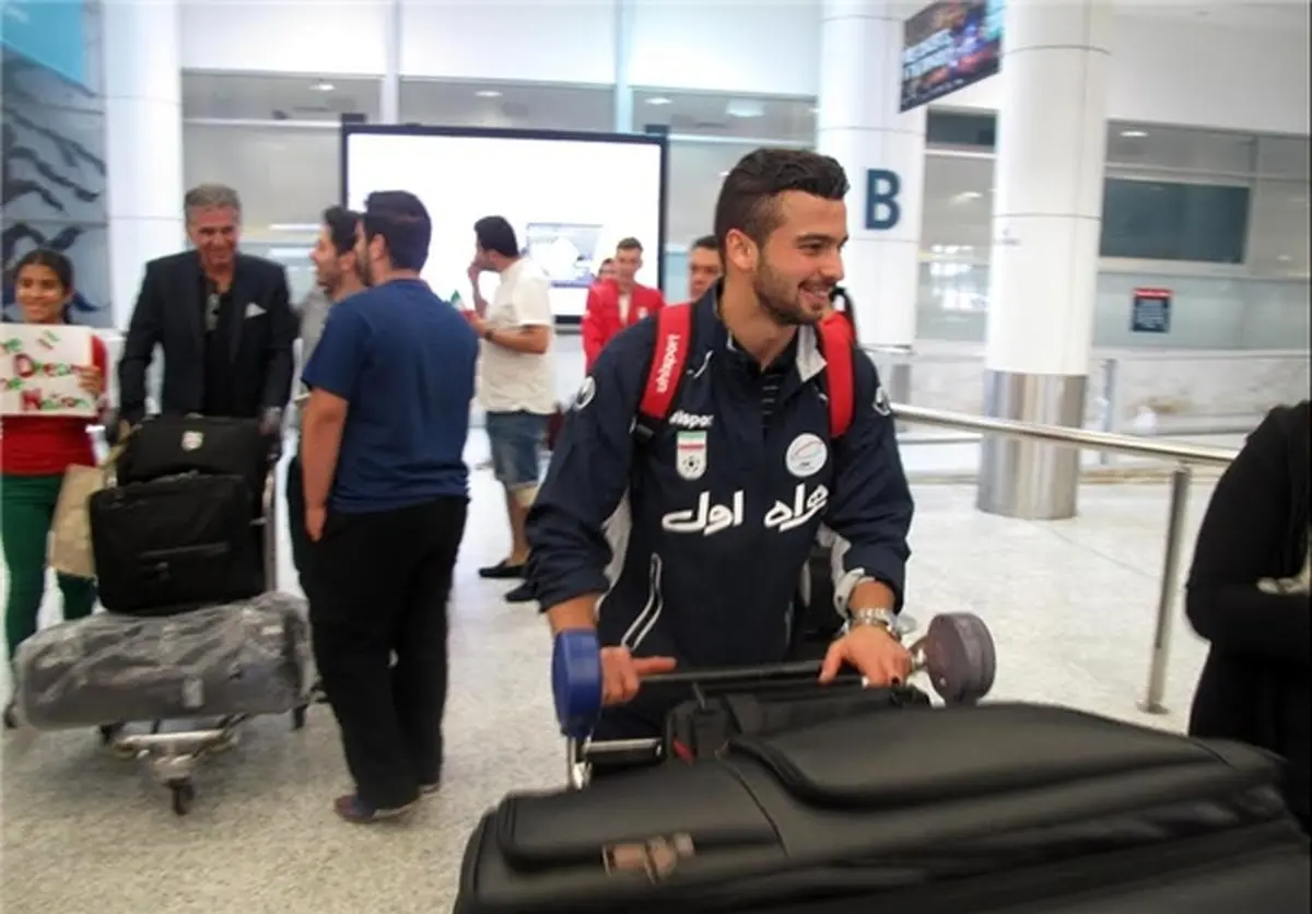 کی‌روش و سروش رفیعی در فرودگاه سیدنی/ عکس