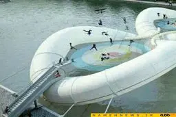 پل عجیب و غریب در فرانسه/ عکس