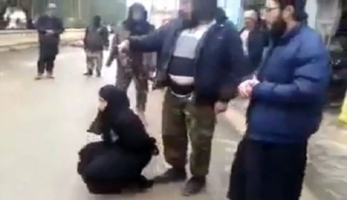 اعدام خبرنگار زن به دست داعش/عکس