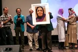 بزرگداشت بانوی ۹۱ساله سینمای ایران با حضور هنرمندان/تصاویر