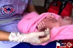 دختر 24 انگشتی جهان را شگفت زده کرد + عکس