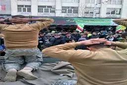 تفنگداران آمریکایی در راهپیمایی 22 بهمن(عکس)