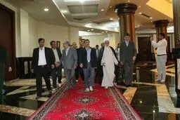 حضور احمدی نژاد و نزدیکانش در حرم امام خمینی به مناسبت هفته دولت!/ تصاویر