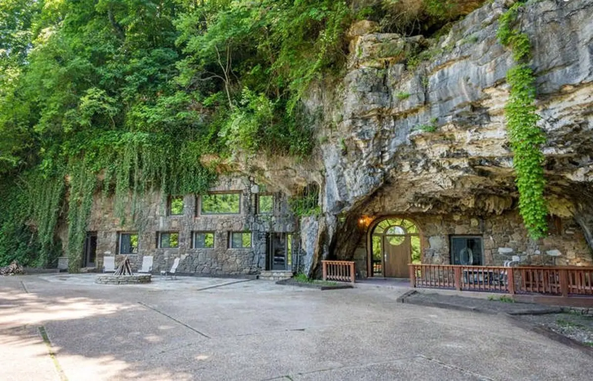 عکسهای جالب از عمیق‌ترین هتل جهان