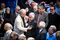 حضور انوشیروان روحانی در مراسم تشییع جنازه فرهنگ شریف/عکس