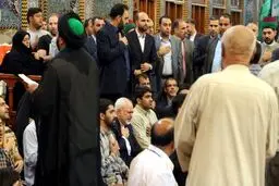 سینه زنی ظریف درحرم علی(ع)/عکس