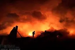 تصاویری از آتش سوزی در انبار بعثت تهران