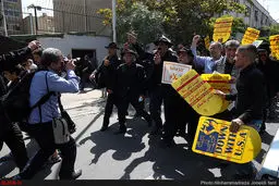 کلاه مخملی های پایتخت باز هم به راهپیمایی رفتند/ عکس