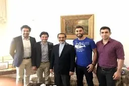 تصویری از کاوه رضایی درسفارت ایران در بروکسل