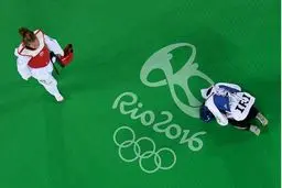 سجده شکر کیمیا علیزاده پس از کسب مدال المپیک/ عکس