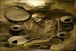 عکس: بزرگترین قبرستان عصرآهن منطقه شمال مرکزی ایران