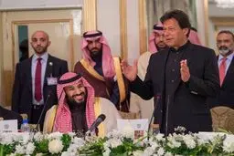 الجزیره تحلیل کرد: عمران خان در ایران با پیام عربستان!