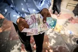 بازار ارز پس از اعلام سیاست‌های جدید ارزی / عکس