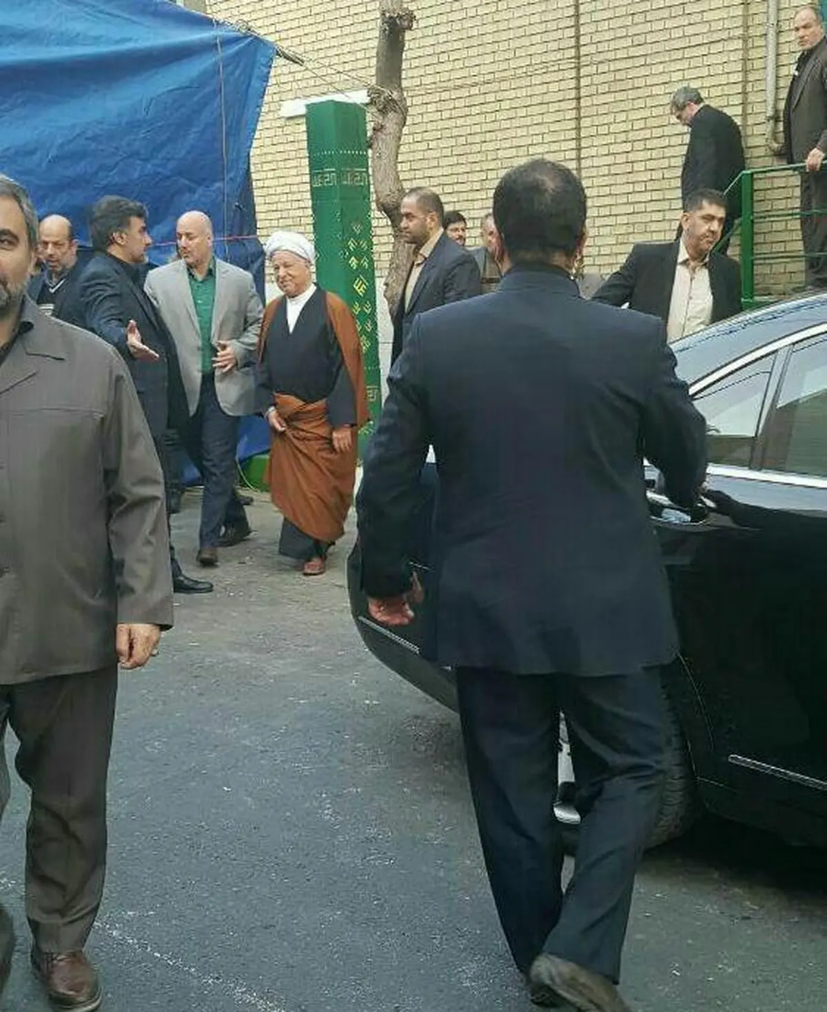 آیت الله هاشمی در مراسم ختم آیت الله موسوی اردبیلی/عکس