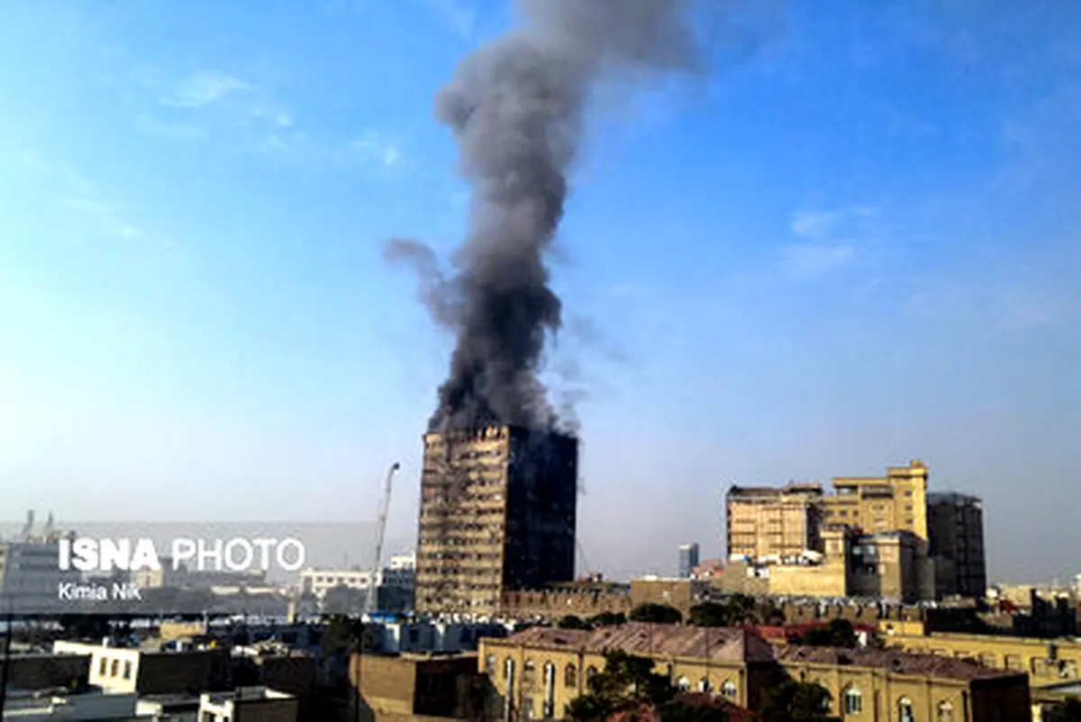 آتش‌سوزی گسترده در ساختمان پلاسکو در تهران/ تصاویر