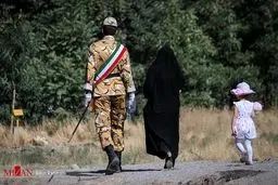 تصویری زیبا از حاشیه های رژه روز 31 شهریور