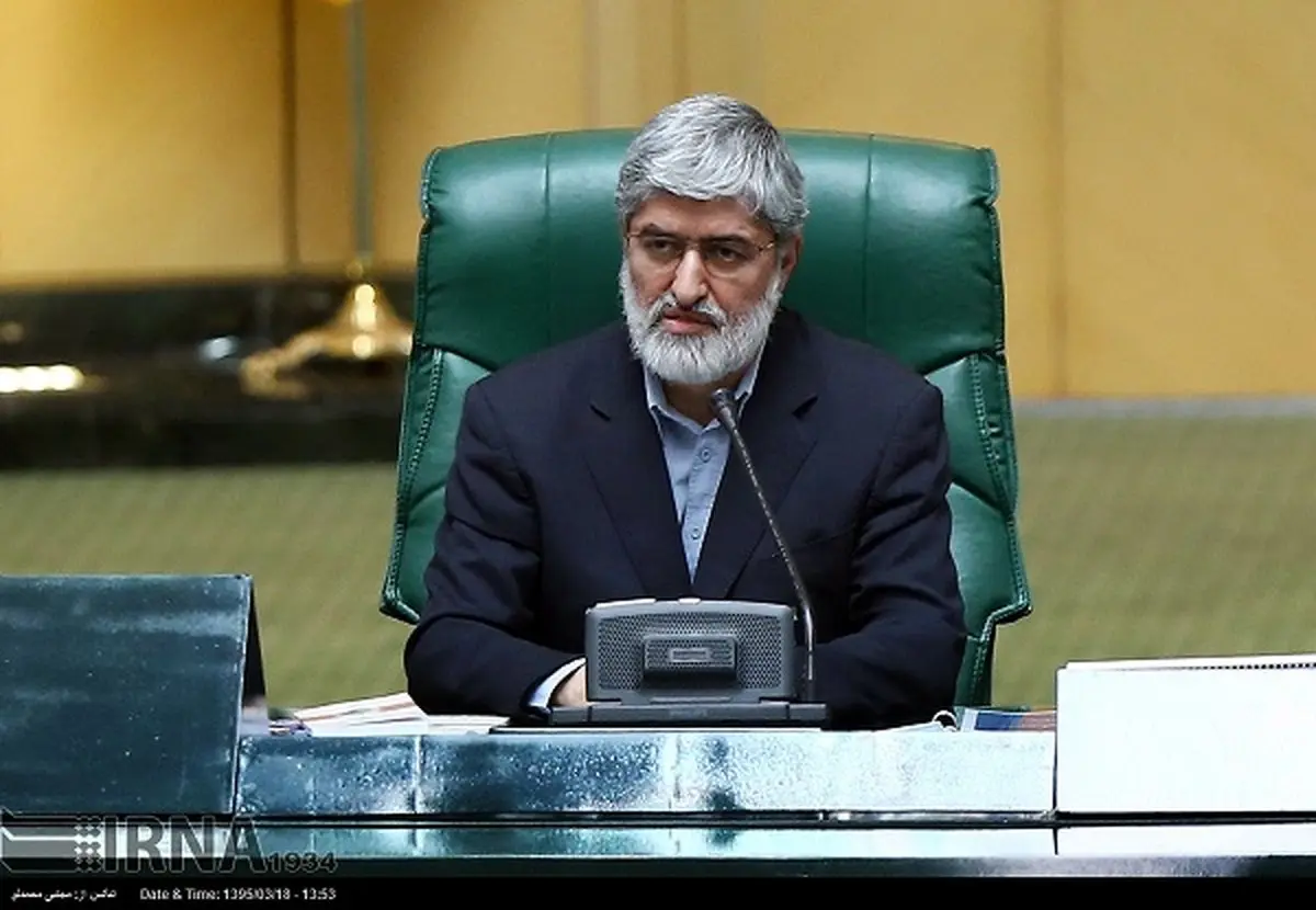 تکیه مطهری بر صندلی ریاست مجلس/ عکس