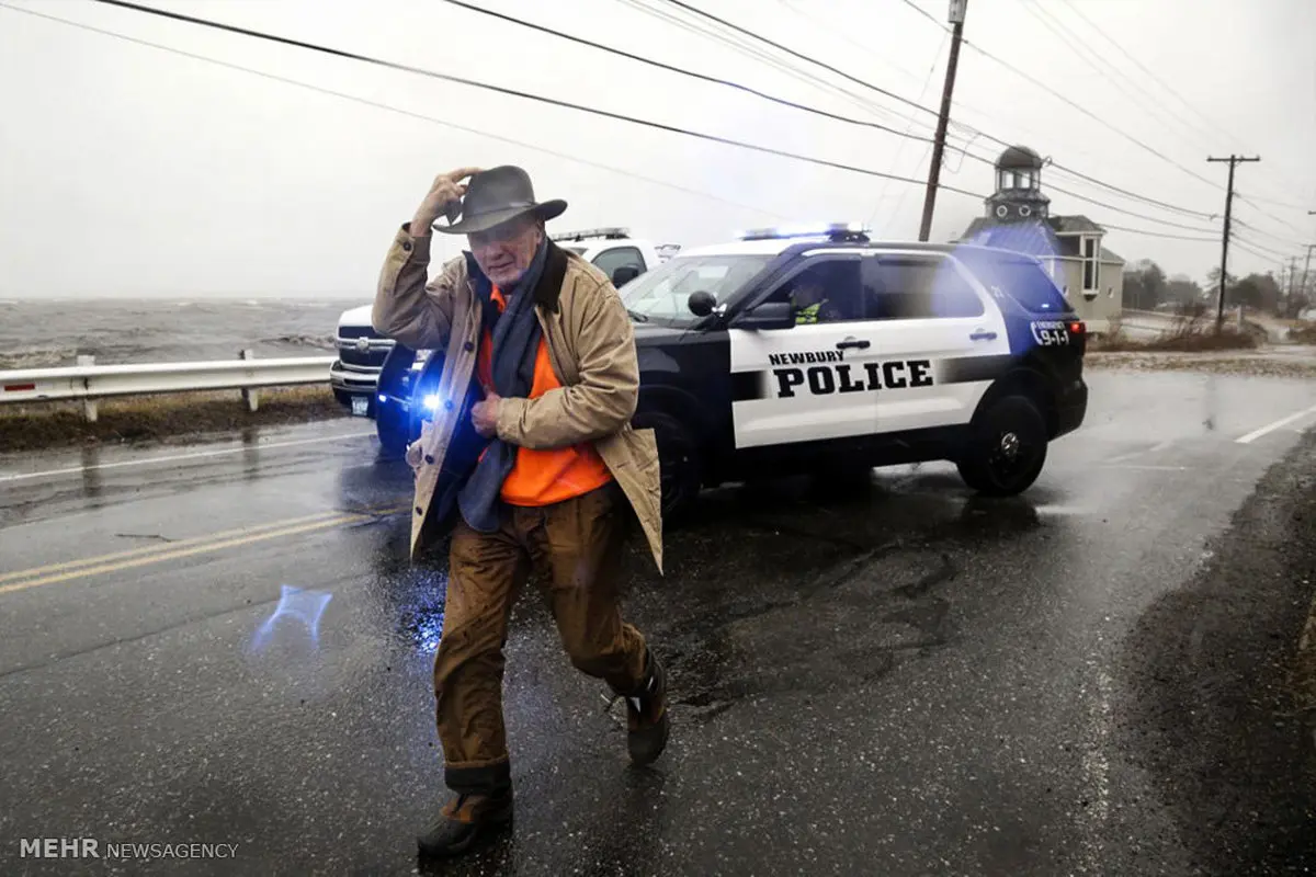 طوفان موسمی در آمریکا زندگی را مختل کرد/تصاویر