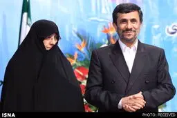 احمدی نژاد و همسرش/ عکس