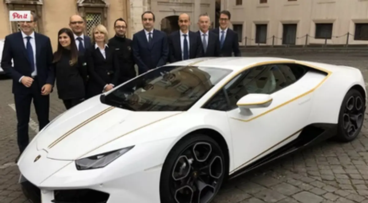 لامبورگینی پاپ فرانسیس را ببینید /تصاویر