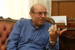 سردار دهقان: پذیرش قطعنامه عقلانی و مصلحت بود/جامعه گرسنه پای جنگ می‌ایستد؟/ اگر دیوانه‌ای اولین‌ شلیک را کرد،دایره آتش محدود به منطقه نمی‌شود