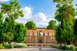 بازی طبیعت با باغ شاهزاده ماهان در طول یک سال
