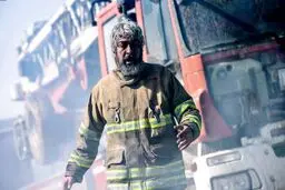 مهدى پاكدل در نقشى متفاوت در نمايى از فيلم سينمايى "چهارراه استانبول" /عکس