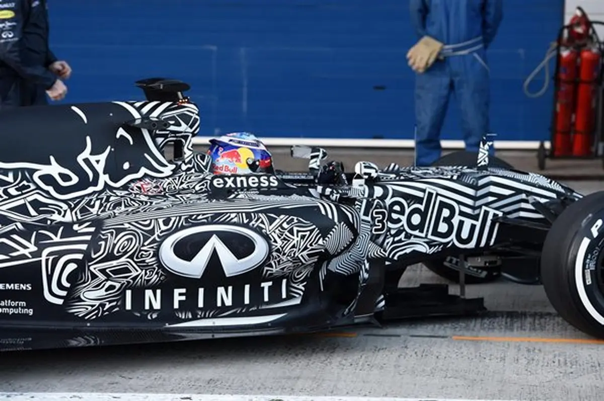 رونمایی اتومبیل ردبول و تورو روسو در پیست جرز+عکس