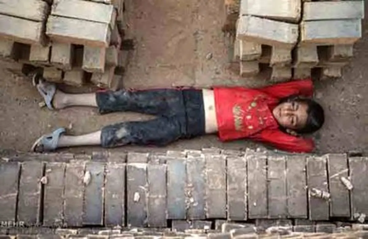 تصاویر زیبا از کودکان کار در کوره آجرپزی