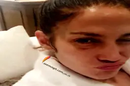 عکس جنجالی هنرمند مشهور زن