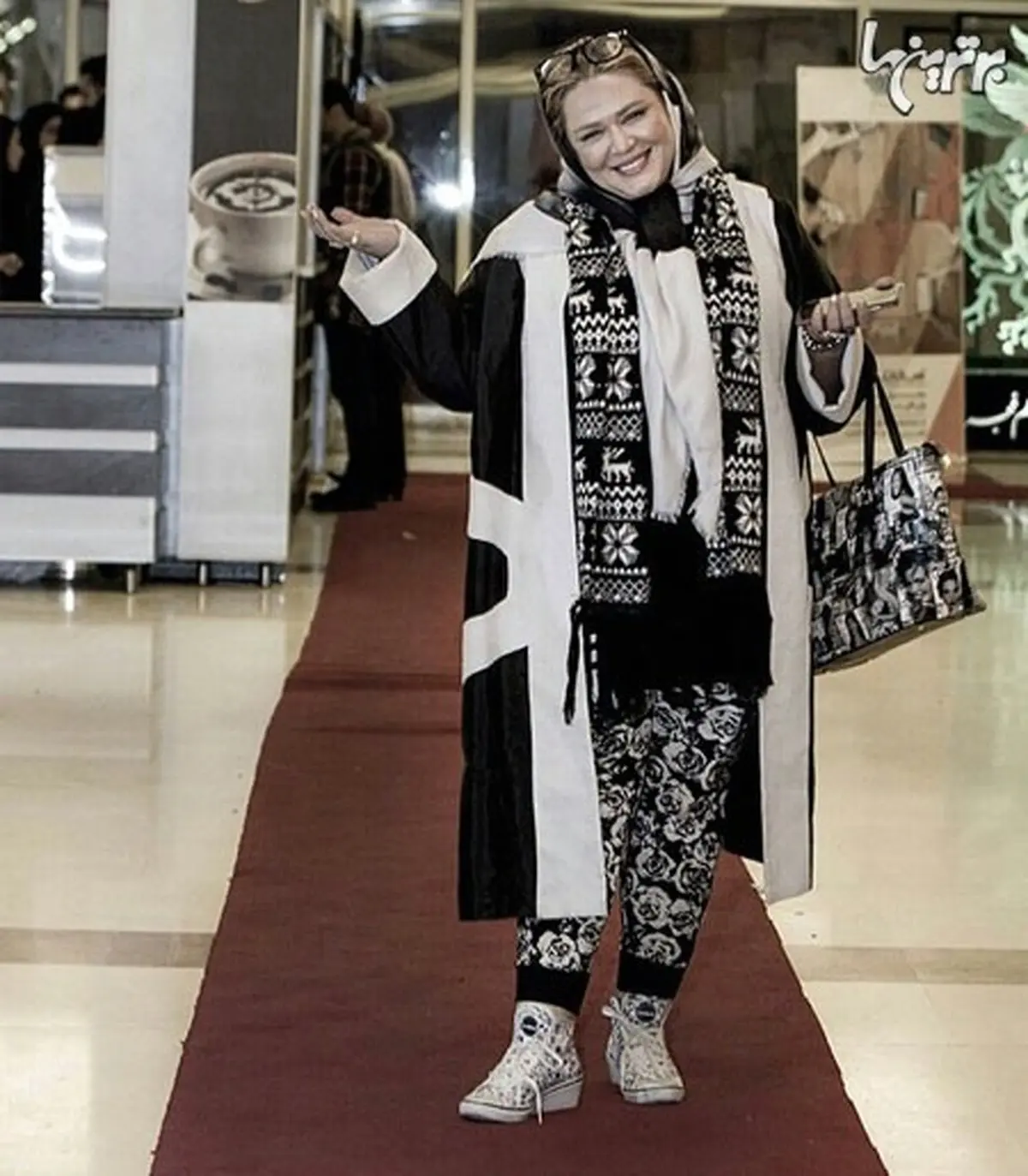 تیپ زمستانی بهاره رهنما در جشنواره فجر/ عکس