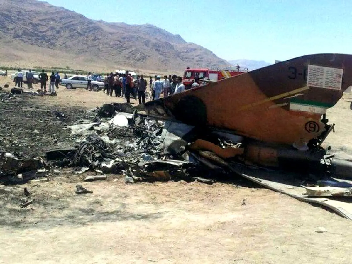 خبر فوری: سقوط یک هواپیمای جنگی در بوشهر + عکس و جزئیات