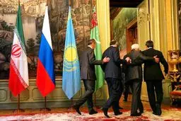 عکسی جالبی از حاشیه نشست وزیران خارجه پنج کشور ساحلی دریای خزر