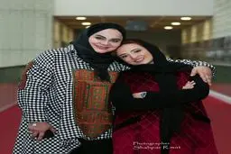 گلاره عباسی در آغوش کارگردان مشهور! + عکس