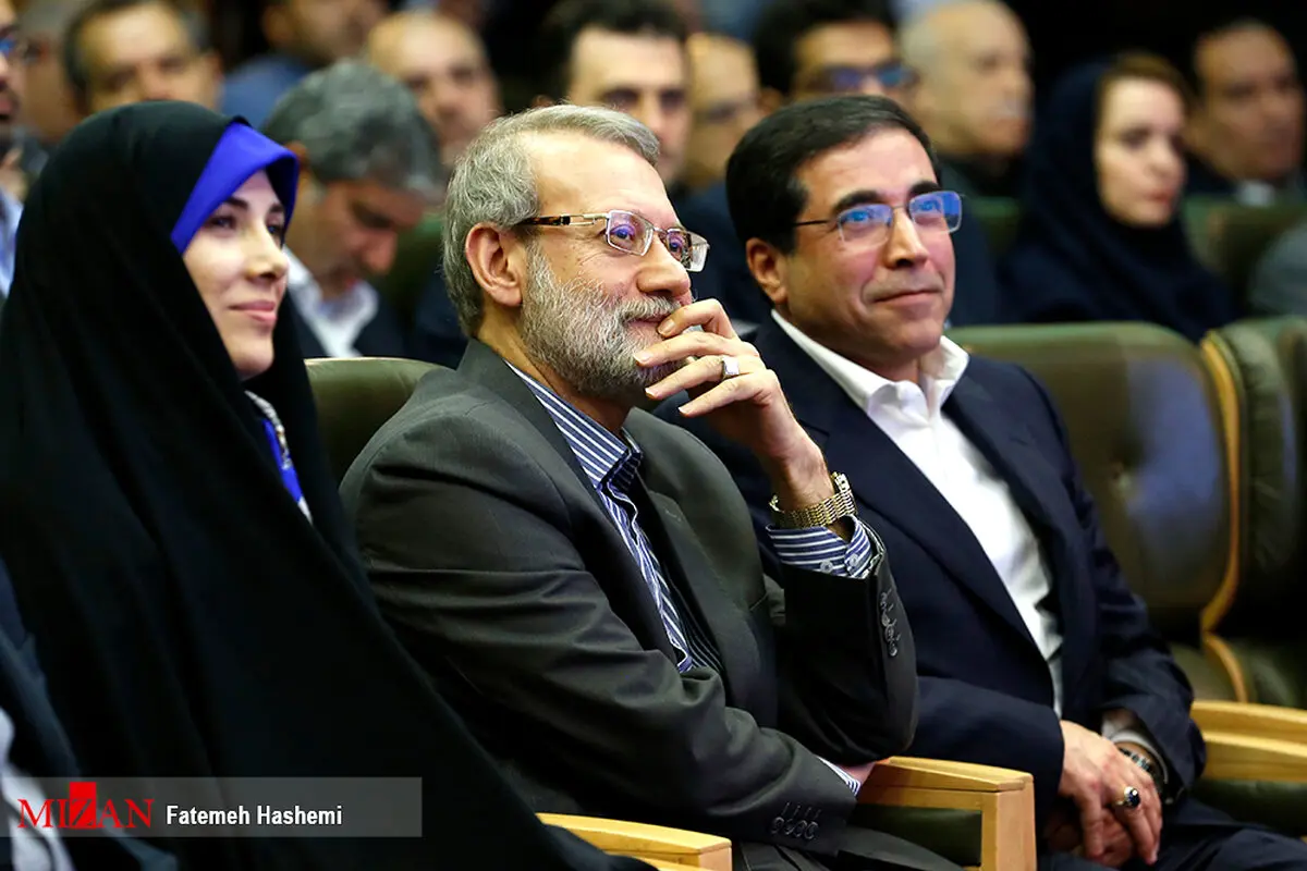 عکس/ لاریجانی در همایش سیاست‌های پولی و چالش‌های بانکداری و تولید