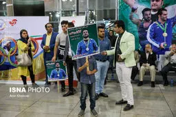 حواشی بازگشت وزنه برداران المپیک به کشور/تصاویر