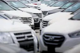 سرنوشت نامعلوم خودرو‌های دپو شده در گمرک/ اختلاف بانک مرکزی و گمرک ادامه دارد