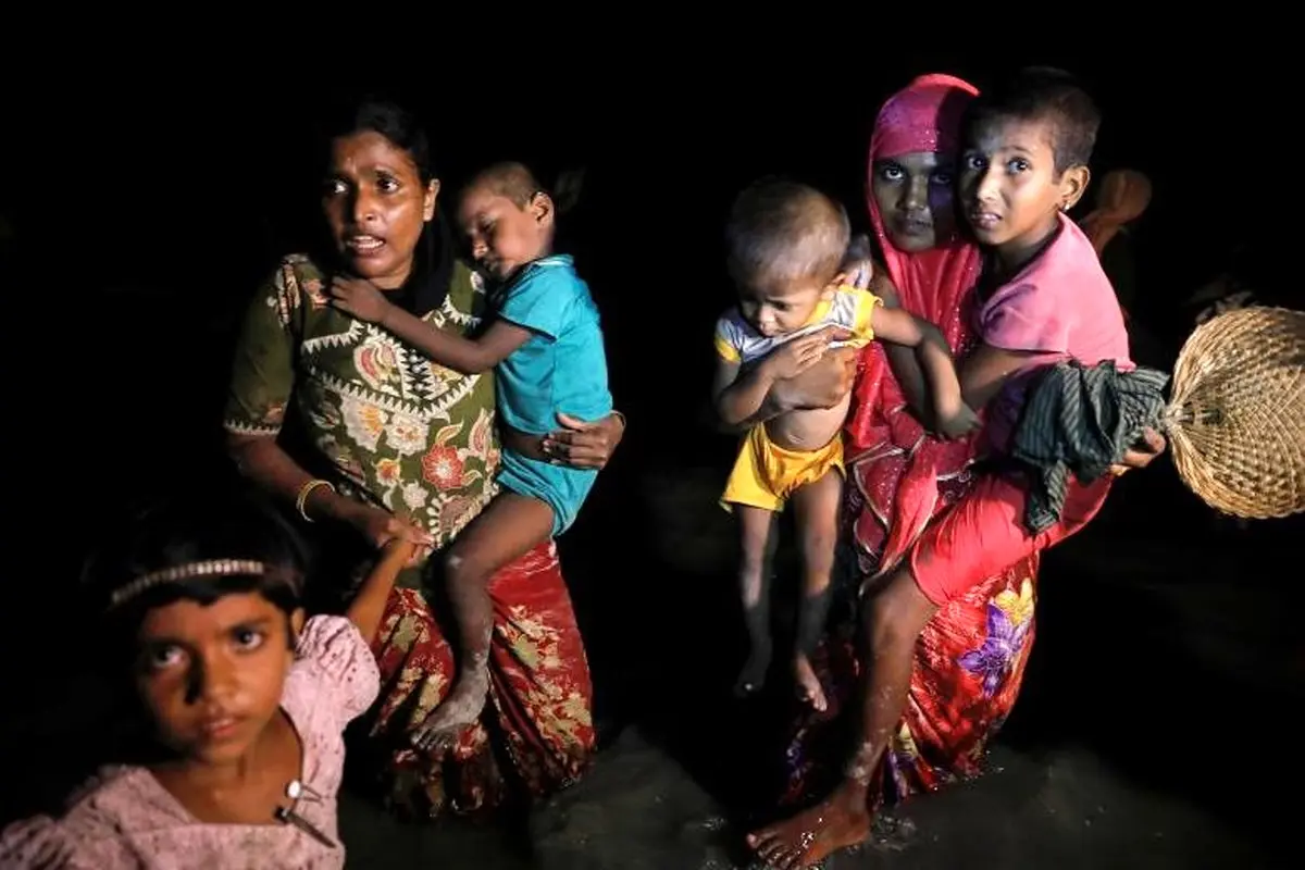 تصاویر تلخ از فرار مردم روهینگیا در دل تاریکی