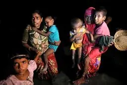 تصاویر تلخ از فرار مردم روهینگیا در دل تاریکی