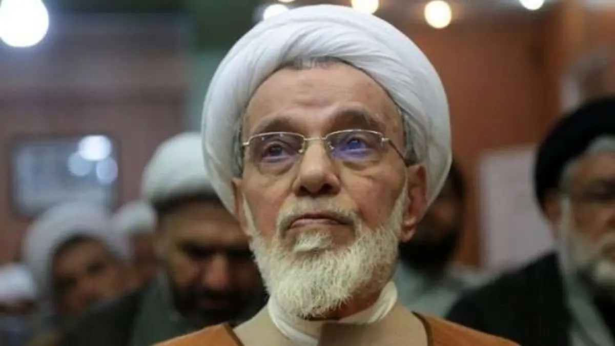 عضو مجلس خبرگان: مردم راضی نباشند مشروعیت حکومت زیر سوال می‌رود/ مشکلات را به گردن دیگری نیاندازیم/ باید با جامعه حرف زد