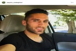 سلفی منشوری فوتبالیست جنجالی در خودرو لوکس‌اش/عکس