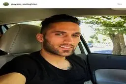 سلفی منشوری فوتبالیست جنجالی در خودرو لوکس‌اش/عکس