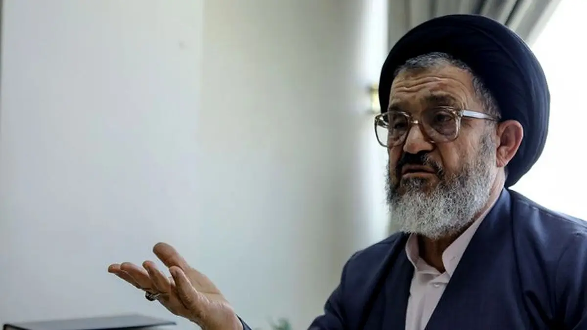 واکنش به فراخوان راهپیمایی علیه دولت روحانی در قم/ رضا اکرمی: برخی بیکارند می‌خواهند ابراز وجود کنند/ صراط مستقیم را طی نمی‌کنند سراغ راه‌های کج‌وکوله و بی‌نتیجه می‌روند/یک ولایتمدار براساس قانون عمل می‌کند