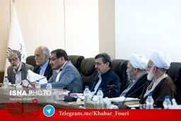 نگاه معنادار حداد عادل به احمدی‌نژاد/عکس