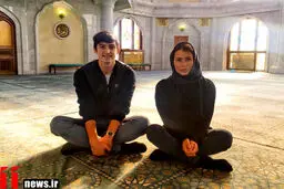 سردار آزمون کنار مجری مراسم قرعه‌کشی جام جهانی/عکس